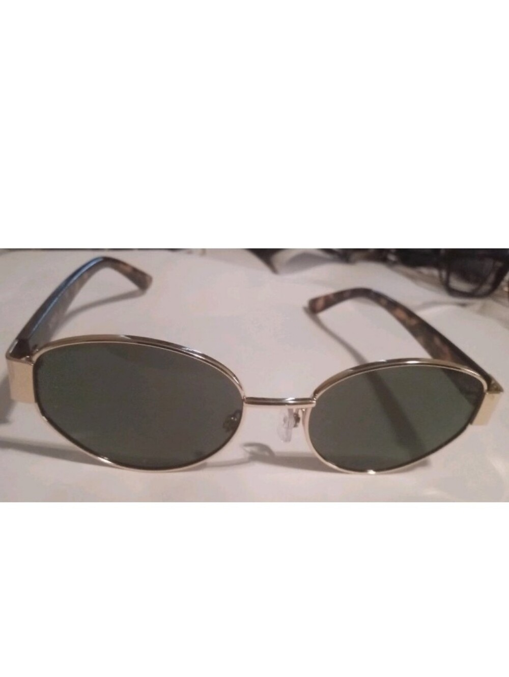 XOXO Bora Bora Stylish Sunglasses Tortoise Metal Rim And Plastic Frame